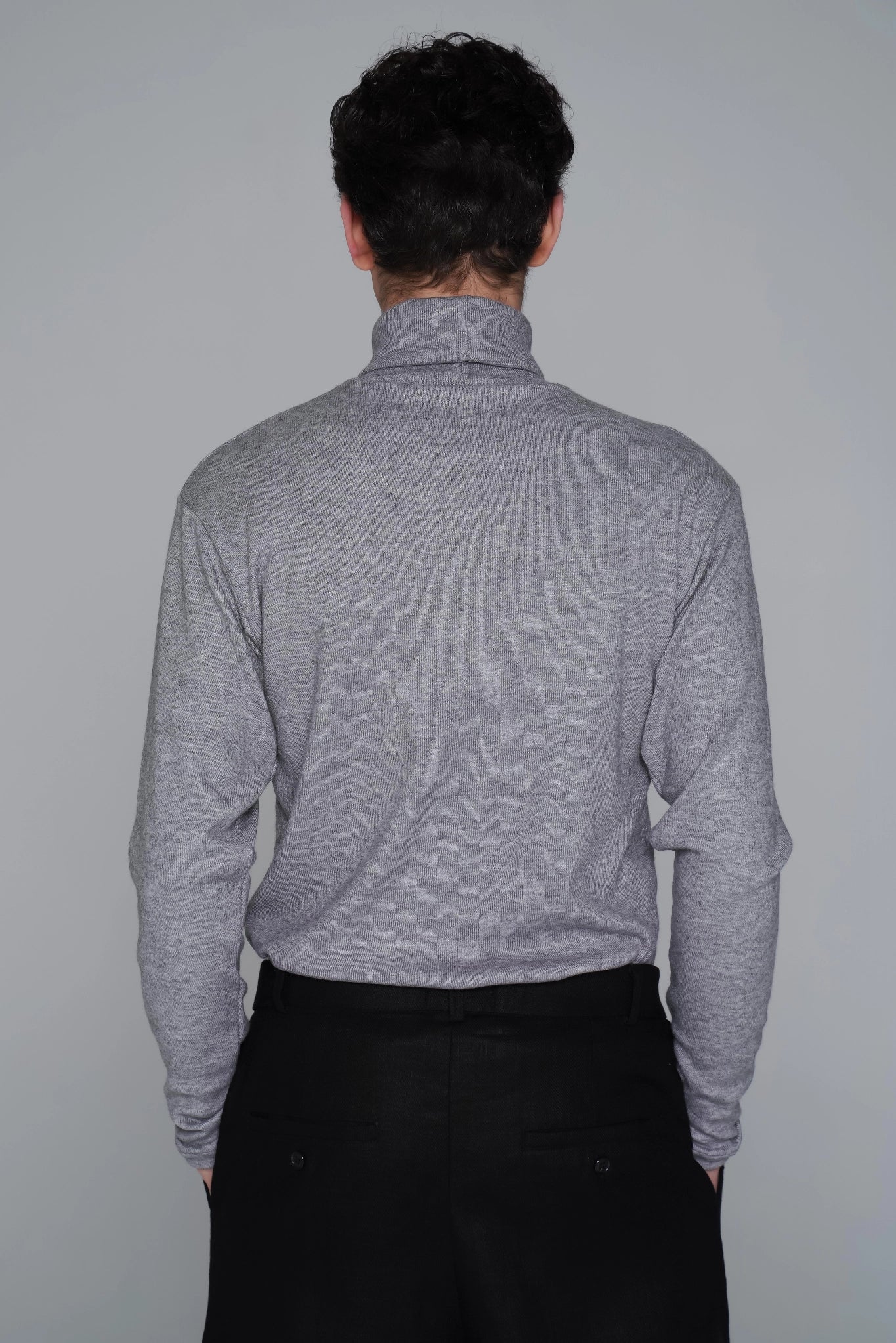 SAINT ISSA ASH GREY TURTLENECK TONE-ON-TONE side