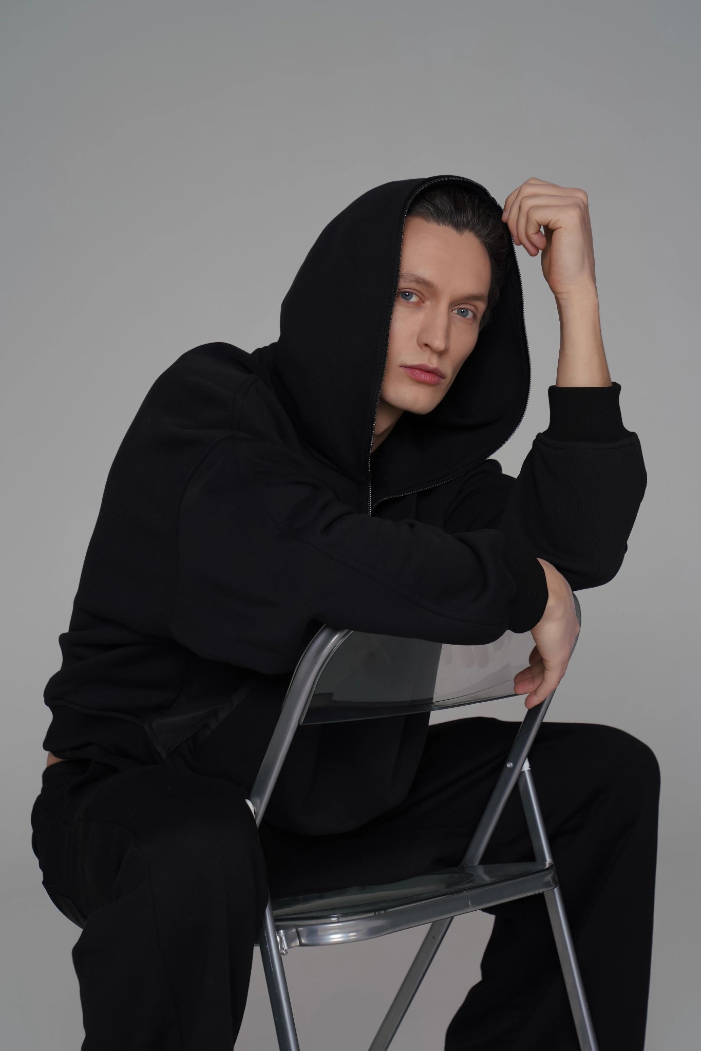 Saint Issa Men's Mini Crop Full‑Zip Oversized Hoodie — Black