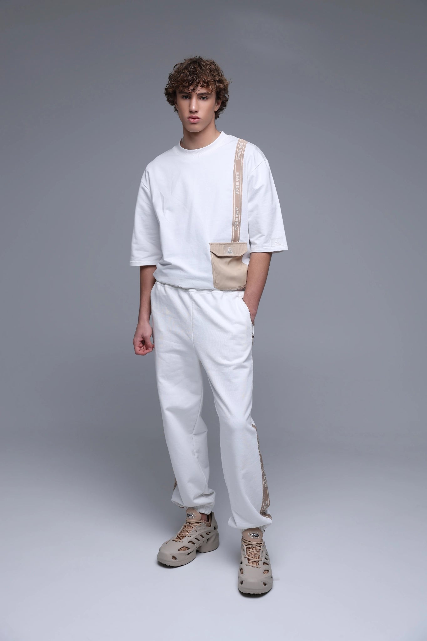 IVORY POCKET TEE oversized cotton t-shirt